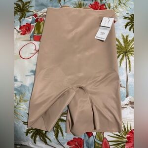 Chantelle Seamless Light Beige Shaping Shorts